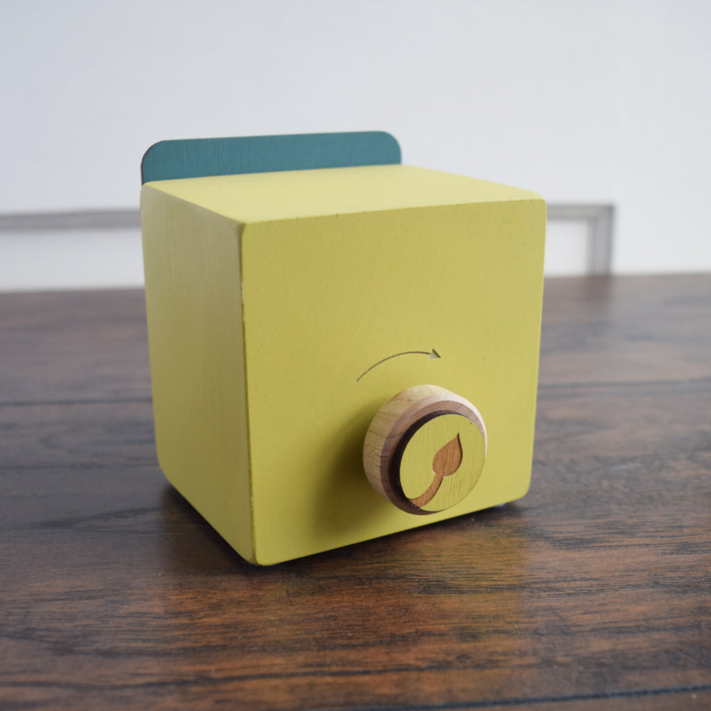 menagerie music box - lion - Tree by Kerri Lee
